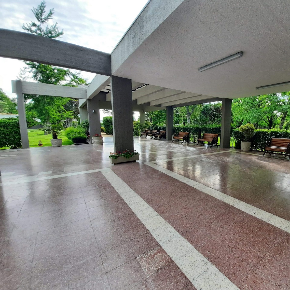 Vista del Parque Curicó en Avda. El Boldo